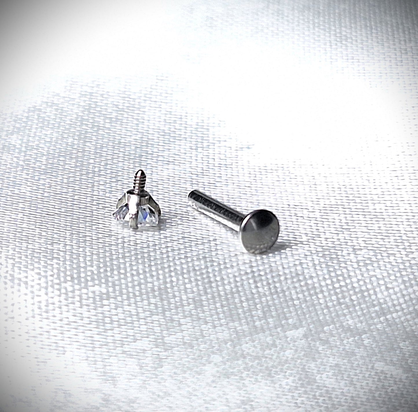 3mm Heart Crystal flat backed Labret stud 16Ga - In PVD Rose Gold, Gold, 316L Surgical Steel