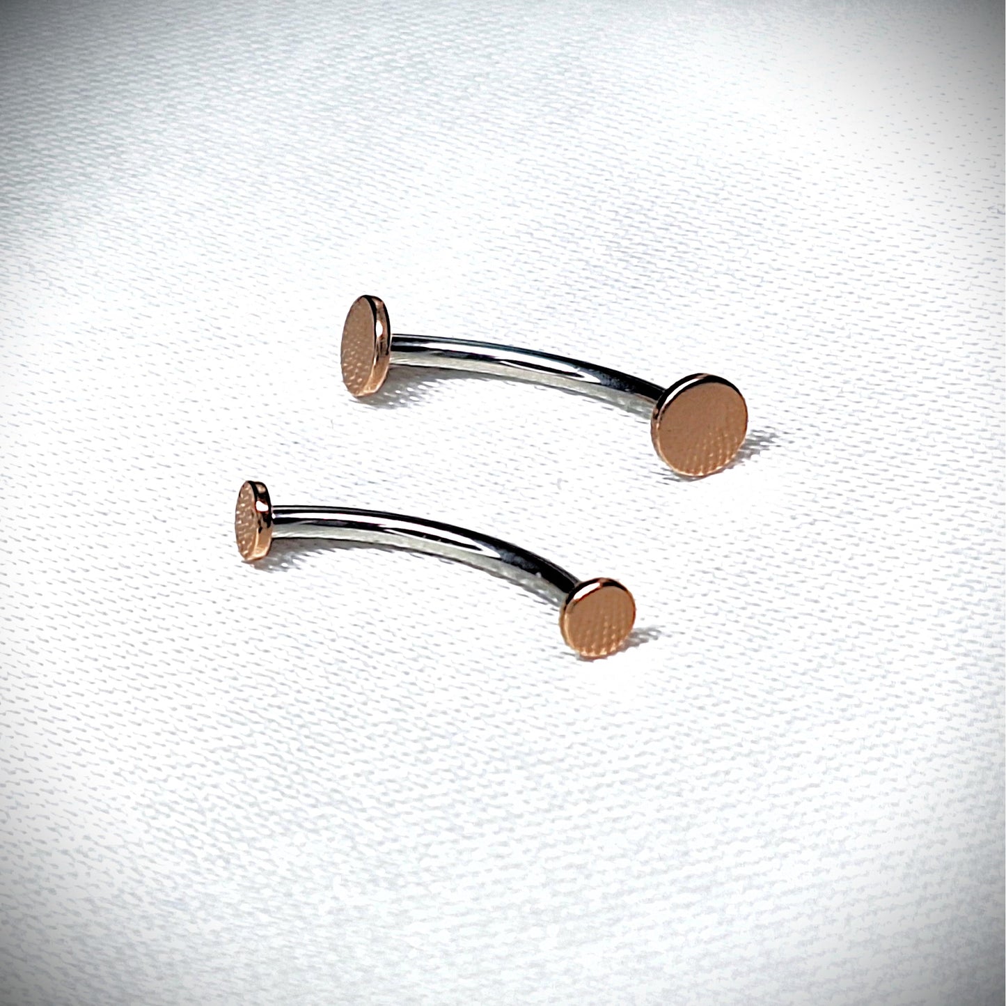 Curved bar with 3mm or 4mm FLAT ROUND Disc, Silver, Rose Gold, Gold, Black Ion plated, 16gauge, 6mm 8mm 10mm 12mm