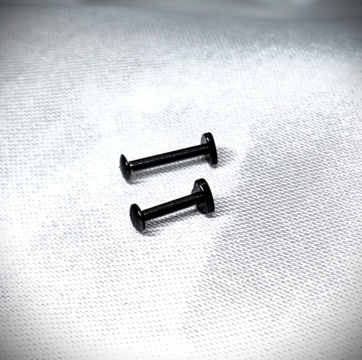 Labret stud with Flat Heart Top - In Rose Gold, Gold, Black, 316L Surgical Steel, 4mm, 5mm, 6mm, 8mm, 10mm, 11mm, 12mm