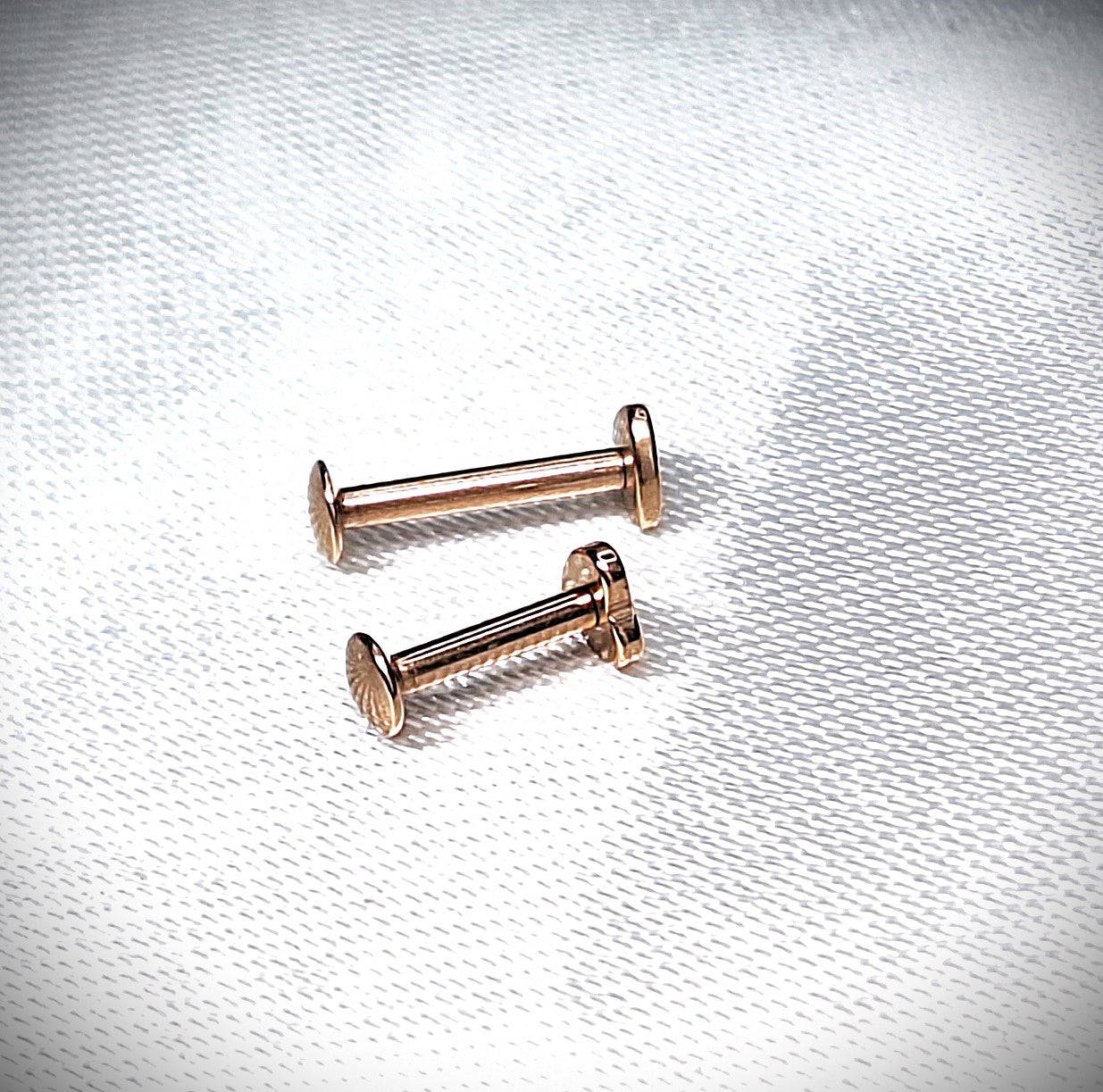 Labret stud with Flat Heart Top - In Rose Gold, Gold, Black, 316L Surgical Steel, 4mm, 5mm, 6mm, 8mm, 10mm, 11mm, 12mm