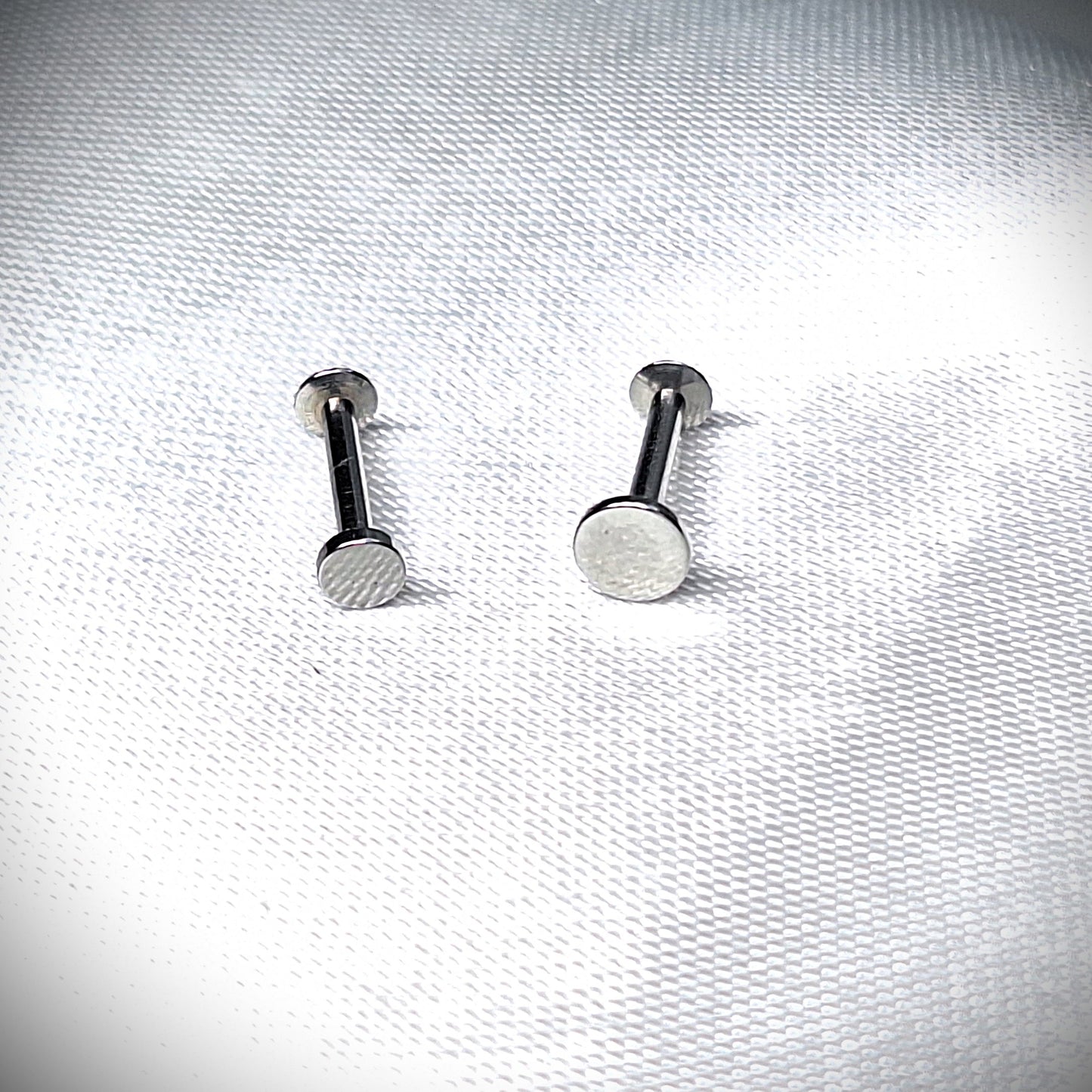 Labret stud with Flat Disc Top - In Rose Gold, Gold, Black, 316L Surgical Steel, 4mm, 5mm, 6mm, 8mm, 10mm, 11mm, 12mm