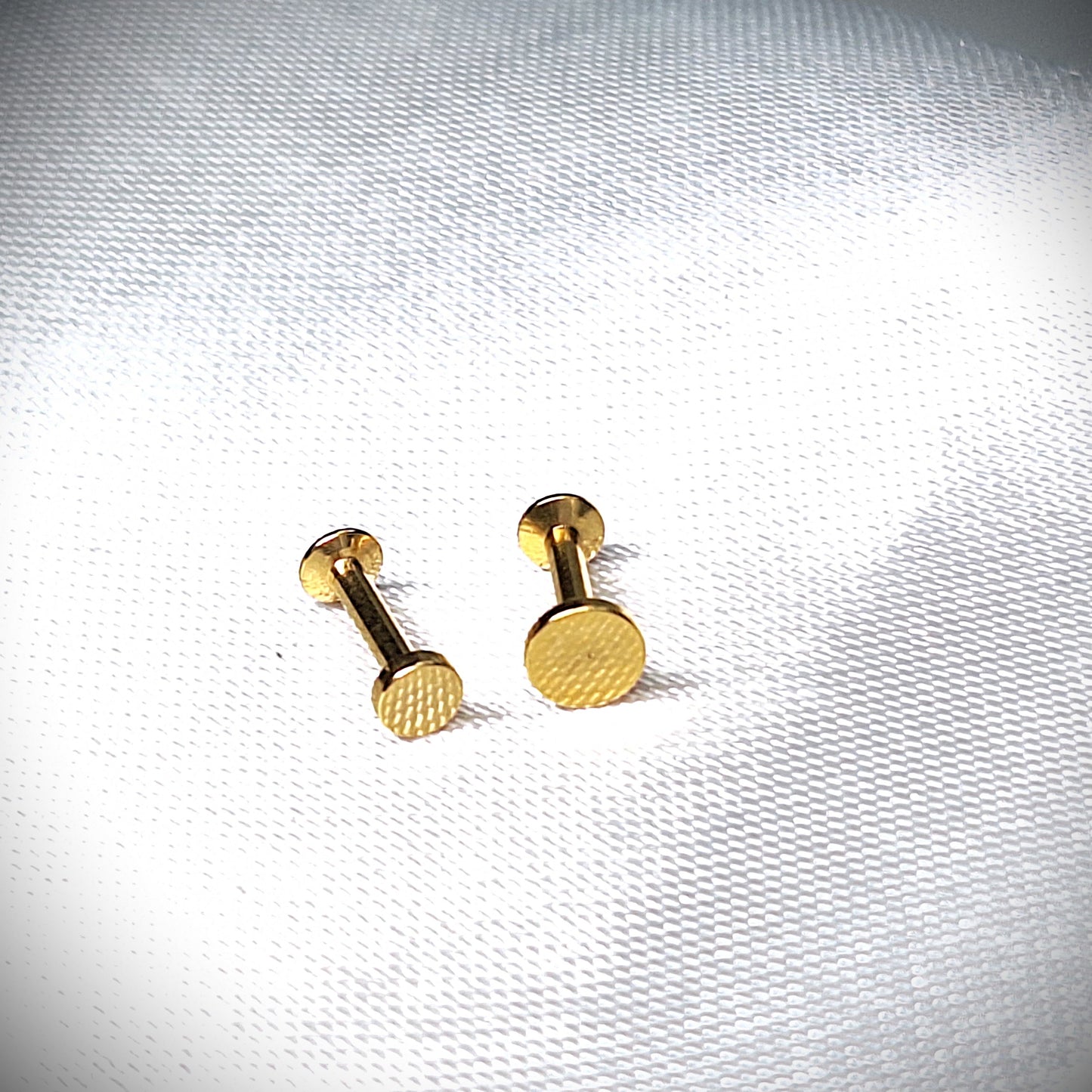 Labret stud with Flat Disc Top - In Rose Gold, Gold, Black, 316L Surgical Steel, 4mm, 5mm, 6mm, 8mm, 10mm, 11mm, 12mm