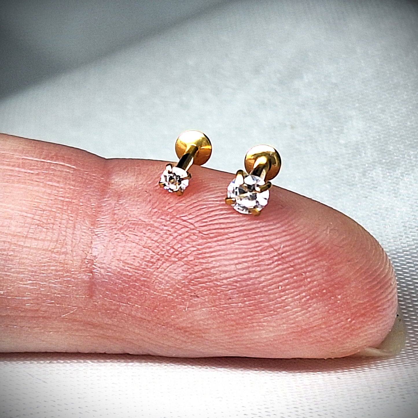 Push in Flat Backed stud with prong setting Round 2mm, 3mm, 4mm, CZ Crystal. Gold PVD, 316L Surgical Steel, 5mm, 6mm, 7mm, 8mm, 9mm, 10mm, 11mm, 12mm