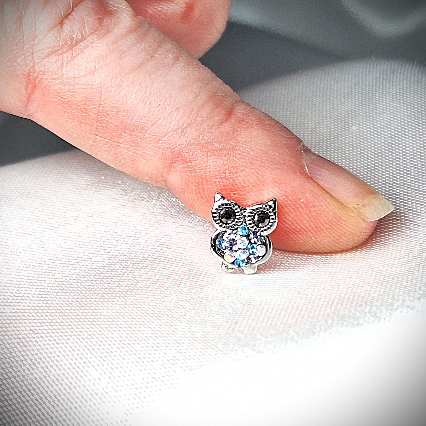 Flat backed Stud 16Gauge Owl with Crystals 6mm or 8mm, for tragus, helix.