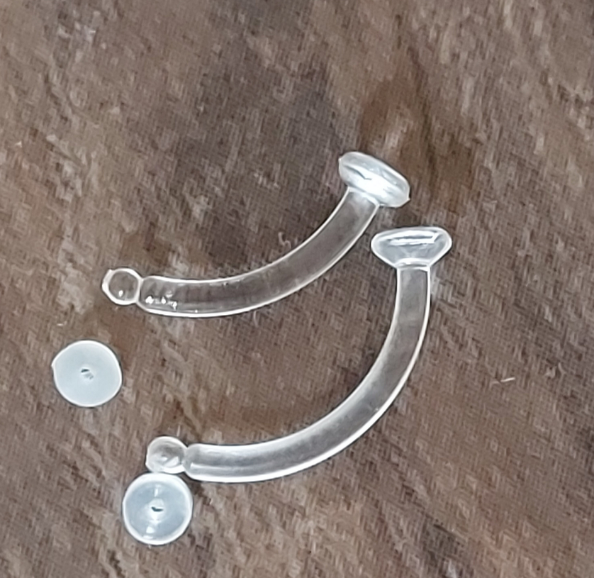 Curved barbell, Vertical labret, Eyebrow bar, 16Ga  (Pack of 3)  Good for reducing irritation.